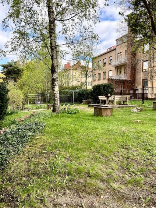 Hip Near Park And Center Apartamento Helsinki
